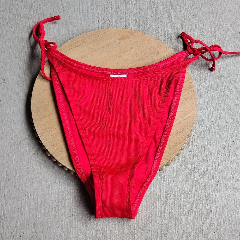 NWT Wild Fable Red Ribbed Low Rise Cheeky Bikini Bottoms Size Large